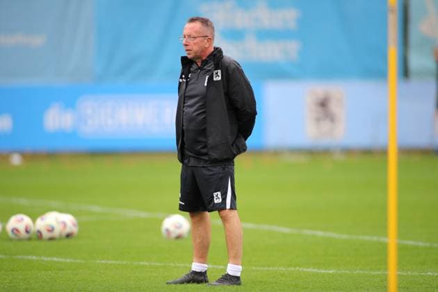 Football, Men, 3 Liga, Season 2025 2026, TSV 1860 Munich, Training Markus Kauczinski, Coach TSV 1860 Munich on the training pitch during training