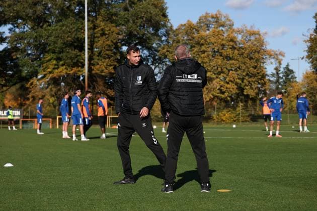 Coach Pascal Ibold l ,1 FC Magdeburg and Coach Petrik Sander 1 FC Magdeburg 2 Soccer Bundesliga Season 2025 2026 Training 1 FC Magdeburg at the Avnet Arena in Magdeburg Soccer,Man,Men,Germany,13 10 2025