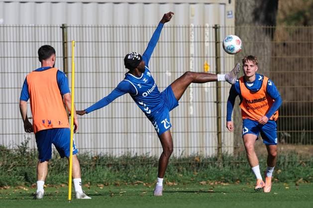 Silas Gnaka M ,1 FC Magdeburg,25 vs Magnus Baars r ,1 FC Magdeburg,35 and Samuel Loric 1 FC Magdeburg,2 2 Soccer Bundesliga Season 2025 2026 Training 1 FC Magdeburg at the Avnet Arena in Magdeburg Soccer,Man,Men,Germany,13 10 2025