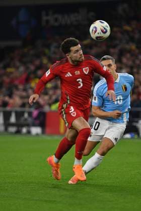Football - 2026 FIFA World Cup, WM, Weltmeisterschaft, Fussball - European Qualifying - Group J - Matchday 8 12 - Wales vs Belgium - Cardiff City Stadium - Monday 13th October 2025 Neco Williams WALES heads at goal COLORSPORT Winston Bynorth 