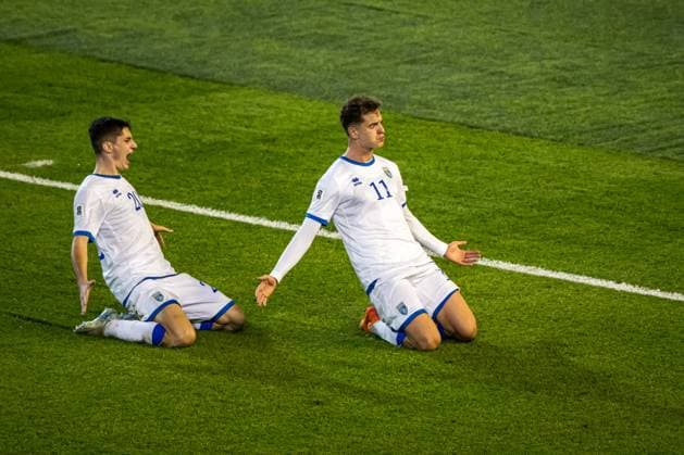 251013 Veldin HodÅ¾a and Fisnik Asllani of Kosovo celebrate the 0 1 goal during the FIFA World Cup Qualifier football match between Sweden and Kosovo on October 13, 2025 in Gothenburg Photo Mathias Bergeld BILDBYRAN kod MB JM0741 bbeng fotboll football soccer fotball vm kval kval fifa world cup qualifier qualifier qualification sverige sweden sverige a kosovo jubel  Copyright: MATHIASxBERGELD BB251013MB029