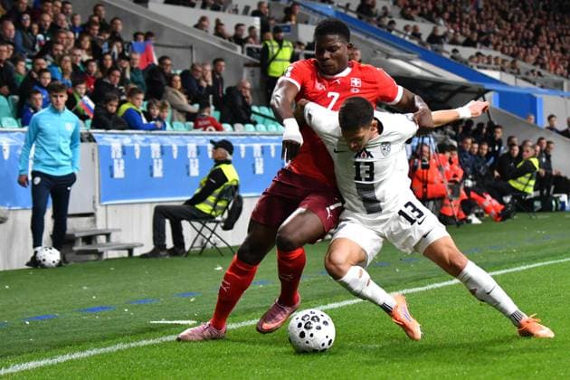 Ljubljana, Slovenia, October 13th 2025, Erik Janza of Slovenia (R) in action against Breel Embolo of Switzerland (L) during the UEFA European Qualifiers for 2026 World Cup, Group B match between Slovenia and Switzerland at Stadium Stozice, Ljubljana, Slovenia. (Photo by Natasa Kupljenik Sports Press Photo) Copyright: xNatasaxKupljenikx xSPPx Sportspressphoto_SPR42145