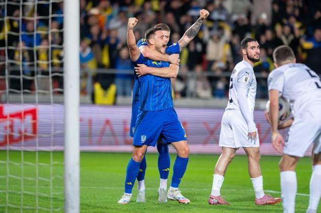 2025.10.13 Krakow pilka nozna Kwalifikacje Mistrzostw Swiata 2026 Ukraina - Azerbejdzan N z Oleksiy Gutsulyak Artem Dovbyk cieszynka Foto Gleb Soboliev PressFocus 2025.10.13 Krakow Football - FIFA World Cup, WM, Weltmeisterschaft, Fussball 2026 Qualifying round Ukraine - Azerbaijan Oleksiy Gutsulyak Artem Dovbyk celebration Credit: Gleb Soboliev PressFocus NEWSPIX.PL --- newspix.pl 