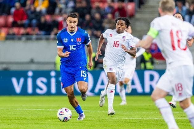 SLOVAKIA - LUXEMBOURG David Strelec of Slovakia and Leandro Barreiro of Luxembourg during European qualifier of World Cup 2026 football match between Slovakia and Luxembourg. City Arena, Trnava, Slovakia, October 13, 2025. Copyright: xx 080A1392