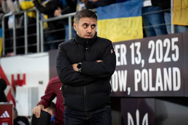Ukraine V Azerbaijan - FIFA World Cup, WM, Weltmeisterschaft, Fussball 2026 European Qualifiers, Group D. Aykhan Abbasov, head coach for the Azerbaijan national team, Nationalteam is seen during the FIFA World Cup 2026 Qualifier match between Ukraine and Azerbaijan in Krakow, Poland, on October 13, 2025. European Qualifiers Group D football game. Krakow Poland  Copyright: xMarcinxGolbax originalFilename:golba-ukrainev251013_npI5x.jpg
