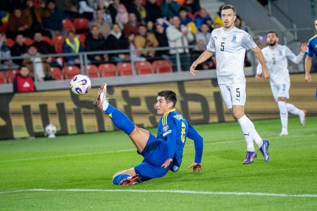 Ukraine V Azerbaijan - FIFA World Cup, WM, Weltmeisterschaft, Fussball 2026 European Qualifiers, Group D. Ruslan Malinovskyi plays during the FIFA World Cup 2026 Qualifier match between Ukraine and Azerbaijan in Krakow, Poland, on October 13, 2025. This is a European Qualifiers Group D football game. Krakow Poland  Copyright: xMarcinxGolbax originalFilename:golba-ukrainev251013_npJJc.jpg
