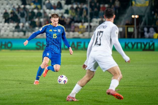 Ukraine V Azerbaijan - FIFA World Cup, WM, Weltmeisterschaft, Fussball 2026 European Qualifiers, Group D. Oleg Ocheretko plays during the FIFA World Cup 2026 Qualifier match between Ukraine and Azerbaijan in Krakow, Poland, on October 13, 2025. European Qualifiers Group D football game. Krakow Poland  Copyright: xMarcinxGolbax originalFilename:golba-ukrainev251013_npP9k.jpg