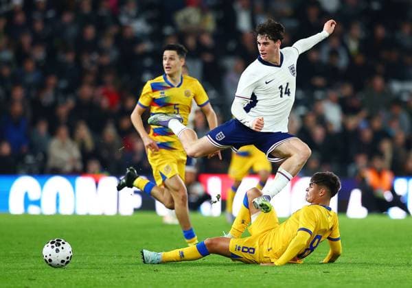 Archie Gray of England and Hugo Ferreira of Andorra England U21, U 21 v Andorra U21, UEFA U21 Championship Qualifying, Group D, Football, Pride Park, Derby, UK - 13 Oct 2025Derby Pride Park United Kingdom EDITORIAL USE ONLY No use with unauthorised audio, video, data, fixture lists, club league logos or live services. Online in-match use limited to 120 images, no video emulation. No use in betting, games or single club league player publications. Copyright: xMattxWest Shutterstockx 15523218ai