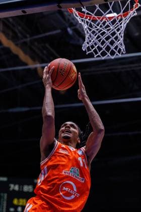 easycredit BBL Frankfurt Skyliners Rasta Vechta, 13 10 2025, Frankfurt Alonzo Verge Jr Rasta Vechta, 11 with a basket shot game of the easycredit BBL Frankfurt Skyliners Rasta Vechta on matchday 4 of the 25 26 season at the Süwag Energie ARENA on 13 10 2025 Copyright: xBEAUTIFULxSPORTS Hahnex