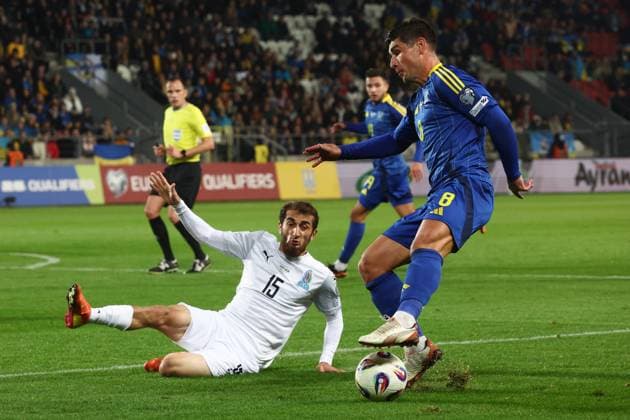 World Cup European Qualifiers Match Ukraine - Azerbaijan Abdulakh Khaibulaev and Ruslan Malinovskyi during the football World Cup European Qualifiers match Ukraine - Azerbaijan at Cracovia Stadium in Krakow, Poland on October 13, 2025. Krakow Poland  Copyright: xJakubxPorzyckix originalFilename:porzycki-worldcup251013_npeqM.jpg