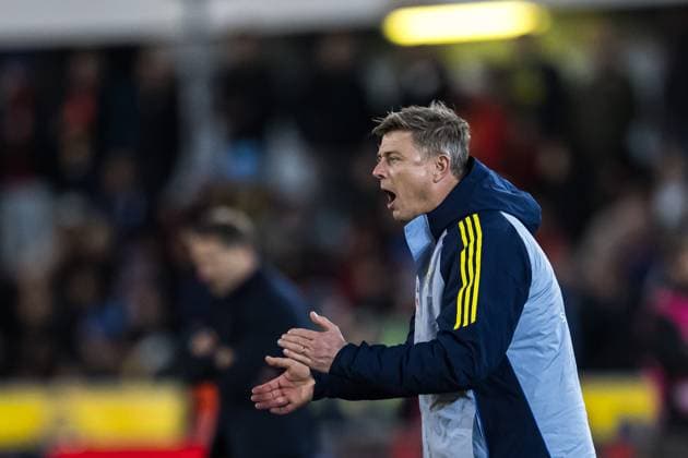251013 Head coach Jon Dahl Tomasson of Sweden during the FIFA World Cup Qualifier football match between Sweden and Kosovo on October 13, 2025 in Gothenburg Photo Joel Marklund BILDBYRAN kod JM JM0741 bbeng fotboll football soccer fotball vm kval kval fifa world cup qualifier qualifier qualification sverige sweden sverige a kosovo  Copyright: JOELxMARKLUND BB251013JM102