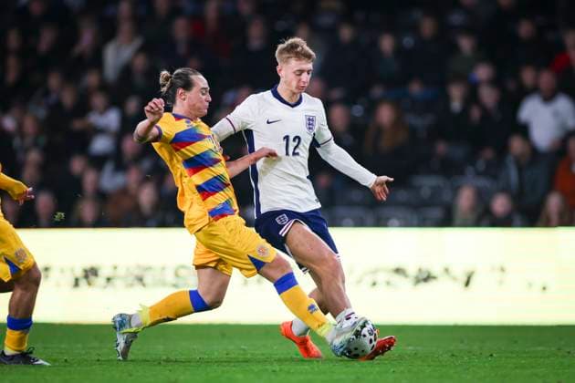 England U21, U 21 v Andorra U21 UEFA U21 EURO 2027 England U21 Tom Watson (Brighton & Hove Albion) in action during the UEFA U21 EURO 2027 Group 4 Qualifier between England U21 s and Andorra U21 s at Pride Park Stadium, Derby, England, United Kingdom on 13 October 2025 Credit: Phil Duncan Every Second Media Editorial use only. All images are copyright Every Second Media Limited. No images may be reproduced without prior permission. Copyright: xIMAGO EveryxSecondxMediax ESM-1619-0035 PhilxDuncanx xEveryxSecondxMediax