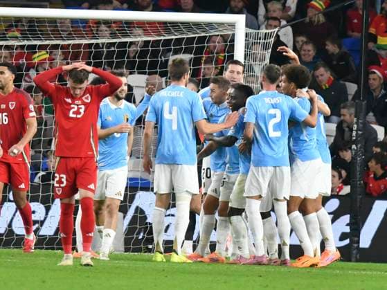 Football - 2026 FIFA World Cup, WM, Weltmeisterschaft, Fussball - European Qualifying - Group J - Matchday 8 12 - Wales vs Belgium - Cardiff City Stadium - Monday 13th October 2025 wales look dejected after Leandro Trossard BELGIUM scores a 4th goal COLORSPORT Winston Bynorth 