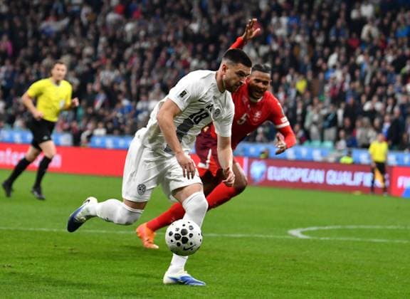 Ljubljana, Slovenia, October 13th 2025, Zan Vipotnik of Slovenia (C) in action during the UEFA European Qualifiers for 2026 World Cup, Group B match between Slovenia and Switzerland at Stadium Stozice, Ljubljana, Slovenia. (Photo by Natasa Kupljenik Sports Press Photo) Copyright: xNatasaxKupljenikx xSPPx Sportspressphoto_SPR42232