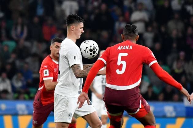 Ljubljana, Slovenia, October 13th 2025, Benjamin Sesko of Slovenia (C) in action against Manuel Akanji of Switzerland (R) during the UEFA European Qualifiers for 2026 World Cup, Group B match between Slovenia and Switzerland at Stadium Stozice, Ljubljana, Slovenia. (Photo by Natasa Kupljenik Sports Press Photo) Copyright: xNatasaxKupljenikx xSPPx Sportspressphoto_SPR42243