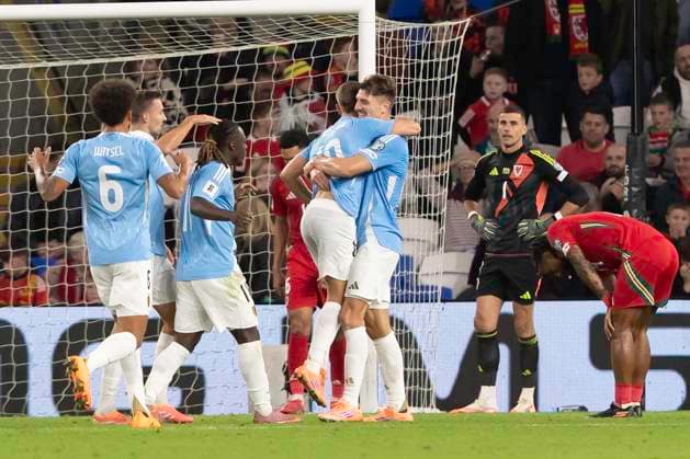 Wales v Belgium, Cardiff, UK - 13 Oct 2025 Goal celebrations for Leandro Trossard of Belgium during the World Cup Qualifier between Wales and Belgium at Cardiff City Stadium, Cardiff on 13 Oct 2025. Cardiff Cardiff City Stadium Wales GBR Copyright: xKaraxThomas PPAUKx PPA-223335