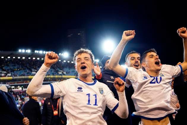 GOTHENBURG, SWEDEN 20251013 Kosovos Fisnik Asllani and Veldin HodÅ¾a celebrate after winning the World Cup qualifying Group B match between Sweden and Kosovo at Ullevi, Gothenburg, Sweden, October 13, 2025 GÖTEBORG SWEDEN x9200x  Copyright: xAdamxIhse TTx WORLD CUP QUALIFYER SWEDEN-KOSOVO
