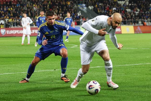 World Cup European Qualifiers Match Ukraine - Azerbaijan Nazar Voloshyn and Elvin Badalov during the football World Cup European Qualifiers match Ukraine - Azerbaijan at Cracovia Stadium in Krakow, Poland on October 13, 2025. Krakow Poland  Copyright: xJakubxPorzyckix originalFilename:porzycki-worldcup251013_npOEF.jpg