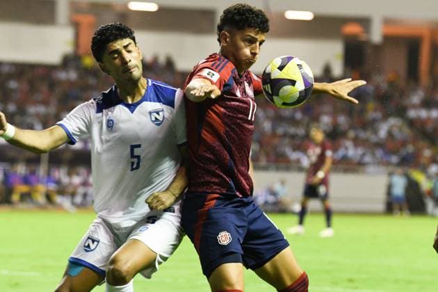 Costa Rica national team, Nationalteam vs Nicaragua National Team. FIFA World Cup, WM, Weltmeisterschaft, Fussball 2026 Qualifiers CONCACAF group C Costa Rica striker Warren Madrigal in action during the game played between the National Teams of Costa Rica and Nicaragua. CONCACAF World Cup 2026 Qualifiers, Group C game played on 13.10.25 at the National Stadium in La Sabana, San Jose, Costa Rica. Photo Jose Campos PMEimages. San Jose San Jose Costa Rica Copyright: xJosexCamposx xPMEimagesx