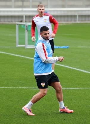14 10 25 VfB Stuttgart Training Germany, Stuttgart, 14 10 2025, Football, Bundesliga, VfB Stuttgart Training Deniz Undav