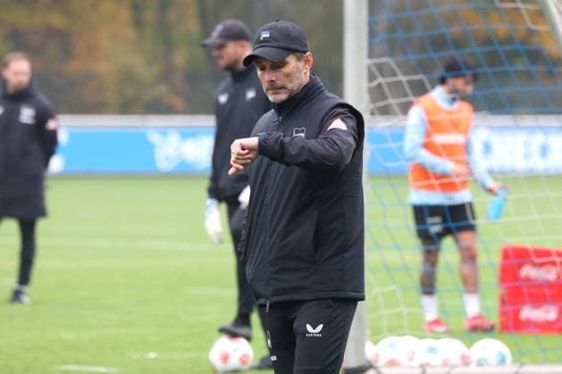 DEU, DFL, 2 FBL Hertha BSC, Training, 14 10 2025, Sportforum, Berlin, DEU, DFL, 2 FBL Hertha BSC, Training, im Bild Cheftrainer Stefan Leitl Hertha BSC Berlin DFL regulations prohibit any use of Photographs as image sequences and or quasi video nordphotoxGmbHx xEngler nph00076