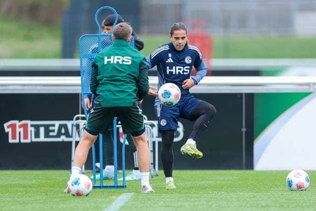14 10 2025, Football, Season 2025 2026, Training FC Schalke 04, Mauro Zalazar FC Schalke 04 , Gelsenkirchen Training ground FC Schalke 04 NRW Germany xRHR PHOTO YYx Copyright: RHR-FOTOx RHR-FOTO YY
