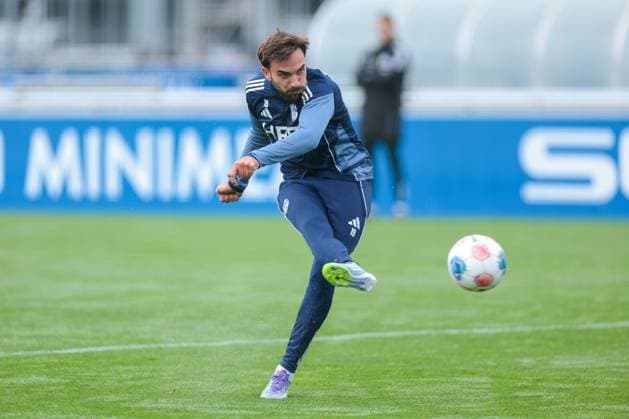 14 10 2025, Football, Season 2025 2026, Training FC Schalke 04, Kenan Karaman FC Schalke 04 , Gelsenkirchen Training ground FC Schalke 04 NRW Germany xRHR PHOTO YYx Copyright: RHR-FOTOx RHR-FOTO YY