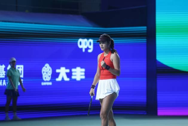 NINGBO, CHINA - OCTOBER 14: Emma Raducanu of Great Britain reacts in the Women s Singles Round of 32 match against Zhu Lin of China on day 2 of 2025 Ningbo Open at the Ningbo (Yinzhou) Tennis Center on October 14, 2025 in Ningbo, Zhejiang Province of China.  Copyright: xVCGx 111597161770