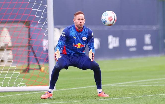 RB Leipzig Training Bundesliga Leipzig, 14 10 2025, RB Leipzig Training Center,Soccer Bundesliga , RB Leipzig Training , In the picture rGoalkeeper Peter Gulacsi 1, RB Leipzig , Picture Point