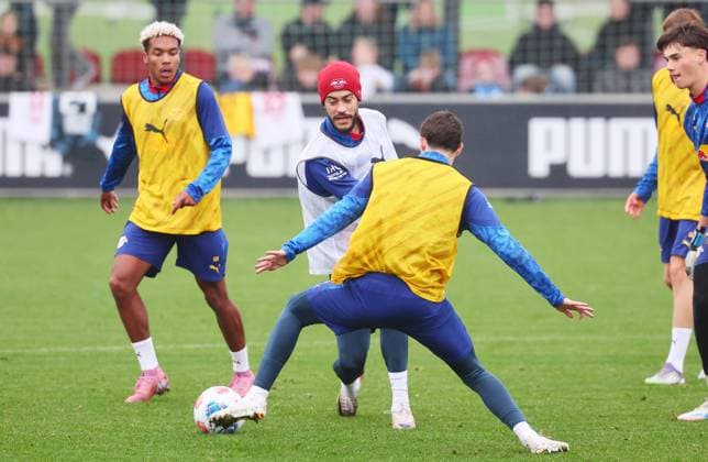 RB Leipzig Training Bundesliga Leipzig, 14 10 2025, RB Leipzig Training Center,Soccer Bundesliga , RB Leipzig Training , In the picture Romulo mi , 40, RB Leipzig on the ball , Picture Point