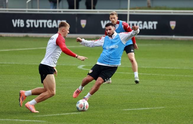 14 10 25 VfB Stuttgart Training Germany, Stuttgart, 14 10 2025, Football, Bundesliga, VfB Stuttgart Training v l Finn Jeltsch, Deniz Undav