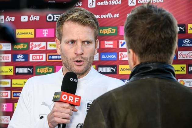 SOCCER - UEFA U21, U 21 EURO quali, AUT vs WAL LINZ,AUSTRIA,14.OCT.25 - SOCCER - UEFA European Under-21 Championship 2026, qualifiers, OEFB under-21 international match, Länderspiel, Nationalmannschaft Austria vs Wales. Image shows head coach Peter Perchtold (AUT) during an interview.  GEPAxpictures xChristianxMoser