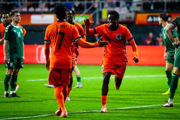 International friendlies: The Netherlands U21, U 21 v Lithuania U21 Emmen - Jaden Slory of The Netherlands U21, Isaac Babadi of The Netherlands U21 during the a friendly match. The match is set between The Netherlands U21 and Lithuania U21 at De Oude Meerdijk on 14 October 2025 in Emmen, The Netherlands. (VK Sportphoto Yannick Verhoeven) Copyright: xYannickxVerhoevenx