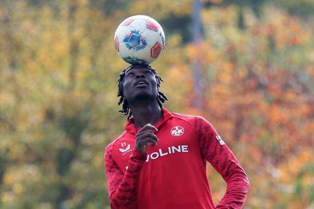 14 10 2025, xmohx, Football 2 Bundesliga, 1 FC Kaiserslautern Training v l Dickson Abiama 1 FC Kaiserslautern DFL DFB REGULATIONS PROHIBIT ANY USE OF PHOTOGRAPHS as IMAGE SEQUENCES and or QUASI VIDEO Kaiserslautern