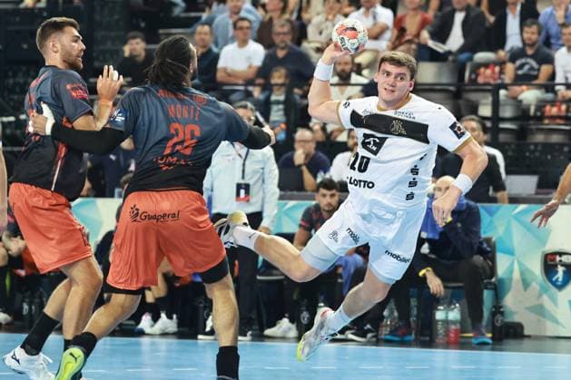 HANDBALL : Montpellier HB vs. THW Kiel - EHF - 14 10 2025 Lukas LAUBE (THW K) lors du match Montpellier HB vs. THW Kiel de la compÃ tition EHF a l™Arena Sud de France, le 14 octobre 2025. MontpellierFrance  Copyright: xValentinaxClaretx