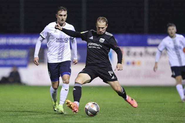 Lower Rhine Cup match SSVg Velbert 1 FC Bocholt FOR EDITORIAL PURPOSES ONLY p L R Leon Jonah Lepper SSVg Velbert 02 in a duel with Philipp Hanke 1 FC Bocholt during the Lower Rhine Cup match of SSVg Velbert 02 against 1 FC Bcholt on October 14, 2025 at IMS Arena in Velbert Germany NRW Velbert Copyright ChristofxKoepsel Copyright: ChristofxKoepsel doc82tirthmexzmi52xdpb ,EDITORIAL USE ONLY Copyright: ChristofxKoepsel