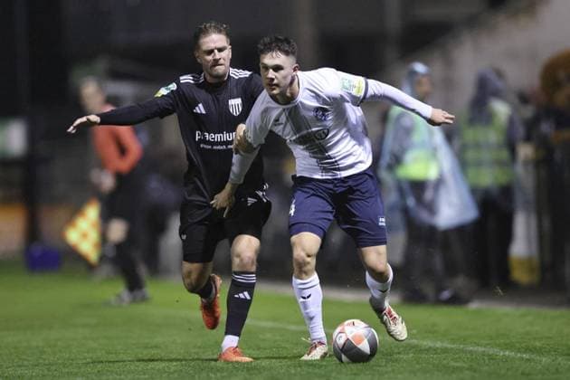 Lower Rhine Cup match SSVg Velbert 1 FC Bocholt FOR EDITORIAL PURPOSES ONLY p L R Paul Grave 1 FC Bocholt in a duel with Calvin Mockschan SSVg Velbert 02 during the Lower Rhine Cup match of SSVg Velbert 02 against 1 FC Bcholt on October 14, 2025 at IMS Arena in Velbert Germany NRW Velbert Copyright ChristofxKoepsel Copyright: ChristofxKoepsel doc82tium0ffnn685q2kst ,EDITORIAL USE ONLY Copyright: ChristofxKoepsel