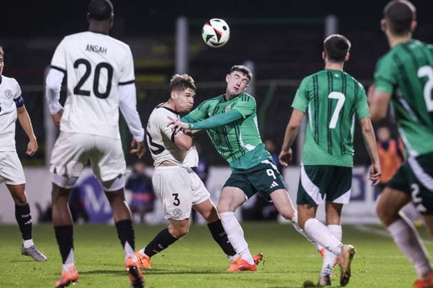 Sport, Football, U21 European Championship Qualification Group F 5 Matchday Northern Ireland U21 Germany U21 14 10 2025, The Oval Lukas Ullrich Germany, 3 Makenzie Kirk Northern Ireland, 9 Duel Belfast The Oval Northern Ireland