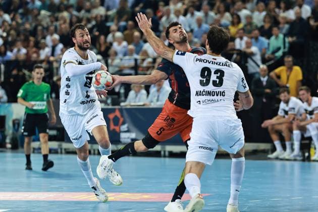 HANDBALL : Montpellier HB vs. THW Kiel - EHF - 14 10 2025 Kylian VILLEMINOT of Montpellier lors du match Montpellier HB vs. THW Kiel de la compÃ tition EHF a l™Arena Sud de France, le 14 octobre 2025. MontpellierFrance  Copyright: xValentinaxClaretx