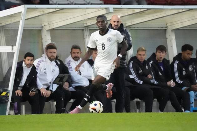 Noel Aseko Germany U21, 8 attacks and the bench cheers Belfast 14 10 2025 Northern Ireland v Germany U21, European Championship Qualifiers, The Oval