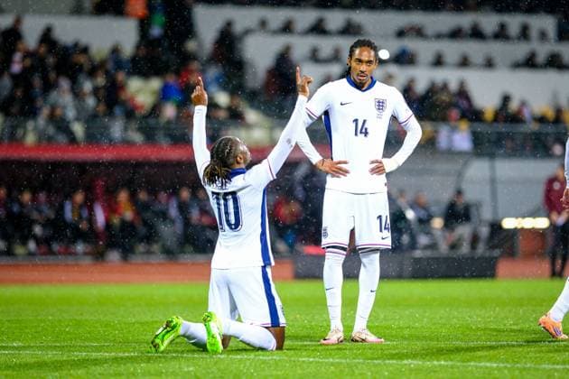 FIFA World Cup, WM, Weltmeisterschaft, Fussball 2026 UEFA Qualifiers game Latvia vs England Eberechi Eze celebrating scoring the fifth goal for England while Djed Spence is waiting next to him in FIFA World Cup 2026 UEFA Qualifiers game Latvia vs England at the Daugava Stadium in Riga, Latvia. 14.10.2025. Riga Daugava Stadium Latvia Copyright: xMaurixLevandix