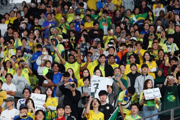Brazil fans (BRA), OCTOBER 14, 2025 - Football Soccer : KIRIN Challenge Cup 2025 match between Japan - Brazil at Tokyo Stadium in Tokyo, Japan. Noxthirdxpartyxsales  aflo_306938871