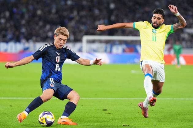 (L-R) Ritsu Doan (JPN), Lucas Paqueta (BRA), OCTOBER 14, 2025 - Football Soccer : KIRIN Challenge Cup 2025 match between Japan 3-2 Brazil at the Tokyo Stadium in Tokyo, Japan. Noxthirdxpartyxsales  aflo_306948468