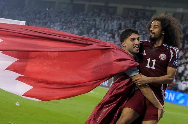 UQATAR v NITED ARAB EMIRATES-2026 FIFA World Cup, WM, Weltmeisterschaft, Fussball ASIAN QUALIFIER PLAYOFFS Akram Afif (R) of Qatar celebrate after the team s victory in the FIFA World Cup 2026 AFC Asian qualifiers playoffs group A match between Qatar and United Arab Emirates at Jassim Bin Hamad Stadium in Doha, Qatar, on October 14, 2025. DOHA Qatar Copyright: xNOUSHADx