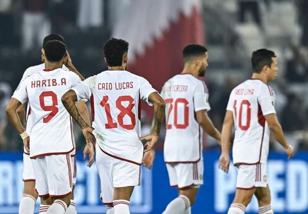 UQATAR v NITED ARAB EMIRATES-2026 FIFA World Cup, WM, Weltmeisterschaft, Fussball ASIAN QUALIFIER PLAYOFFS Players of United Arab Emirates appears dejected after the FIFA World Cup 2026 AFC Asian qualifiers playoffs group A match between Qatar and United Arab Emirates at Jassim Bin Hamad Stadium in Doha, Qatar, on October 14, 2025. DOHA Qatar Copyright: xNOUSHADx