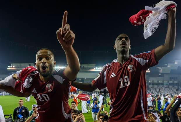 UQATAR v NITED ARAB EMIRATES-2026 FIFA World Cup, WM, Weltmeisterschaft, Fussball ASIAN QUALIFIER PLAYOFFS Almoez Ali (R) and Ahmed Fathy Abdoulla (L) of Qatar celebrate after the team s victory in the FIFA World Cup 2026 AFC Asian qualifiers playoffs group A match between Qatar and United Arab Emirates at Jassim Bin Hamad Stadium in Doha, Qatar, on October 14, 2025. DOHA Qatar Copyright: xNOUSHADx