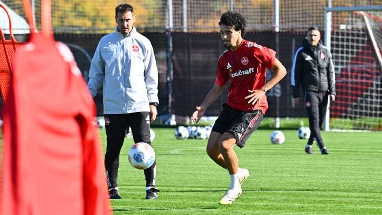 15 10 2025 Soccer 2 Soccer Bundesliga Season 2025 2026 1 FC Nürnberg Nuernberg FCN Club Training Sportfoto Zink xwoxzix Miroslav Miro Klose Coach 1 FC Nürnberg FCN Ayoub Chaikhoun 17, 1 FC Nürnberg FCN