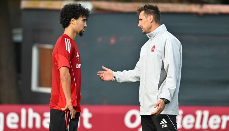 15 10 2025 Soccer 2 Soccer Bundesliga Season 2025 2026 1 FC Nürnberg Nuernberg FCN Club Training Sportfoto Zink xwoxzix Ayoub Chaikhoun 17, 1 FC Nürnberg FCN Miroslav Miro Klose Coach 1 FC Nürnberg FCN