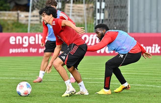 15 10 2025 Soccer 2 Soccer Bundesliga Season 2025 2026 1 FC Nürnberg Nuernberg FCN Club Training Sportfoto Zink xwoxzix Ayoub Chaikhoun 17, 1 FC Nürnberg FCN Mickael Mickaël Biron 7, 1 FC Nürnberg FCN