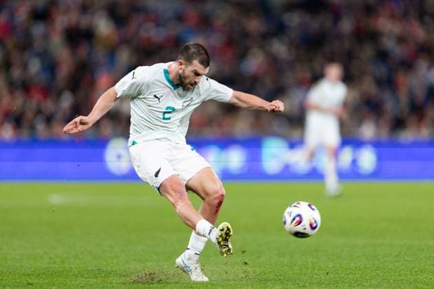 Tim Payne (2 New Zealand) shoots the ball during the International Friendly, Länderspiel, Nationalmannschaft football match between Norway and New Zealand at Ullevaal Stadium in Oslo, Norway.  Copyright: xAnexFrosakerx xSPPx Sportspressphoto_SPR42948